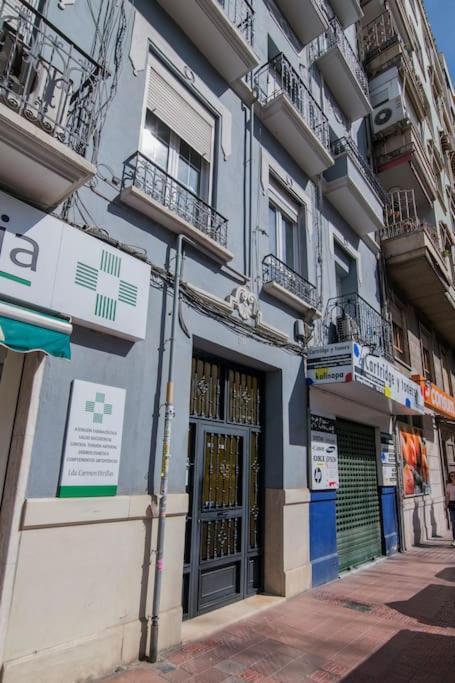 Piso con encanto a 3 minutos del centro histórico. Valência Exterior foto